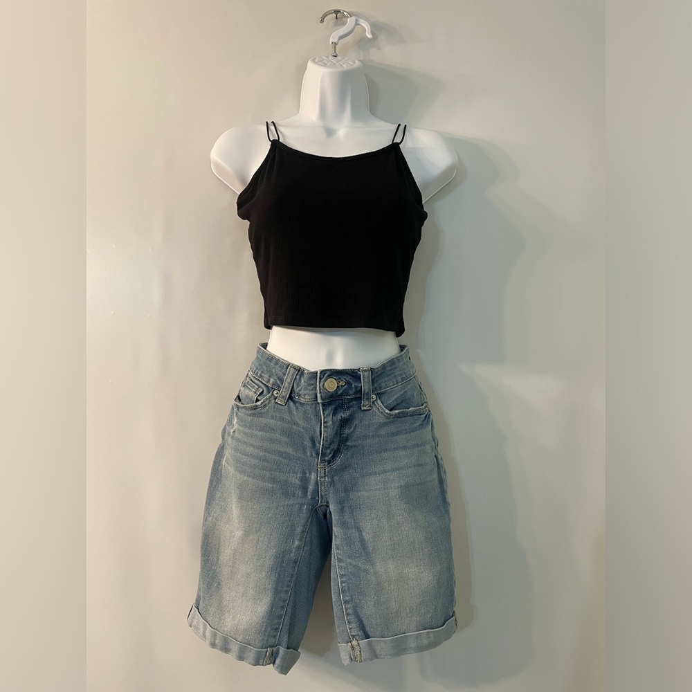Mid-Rise Shorts